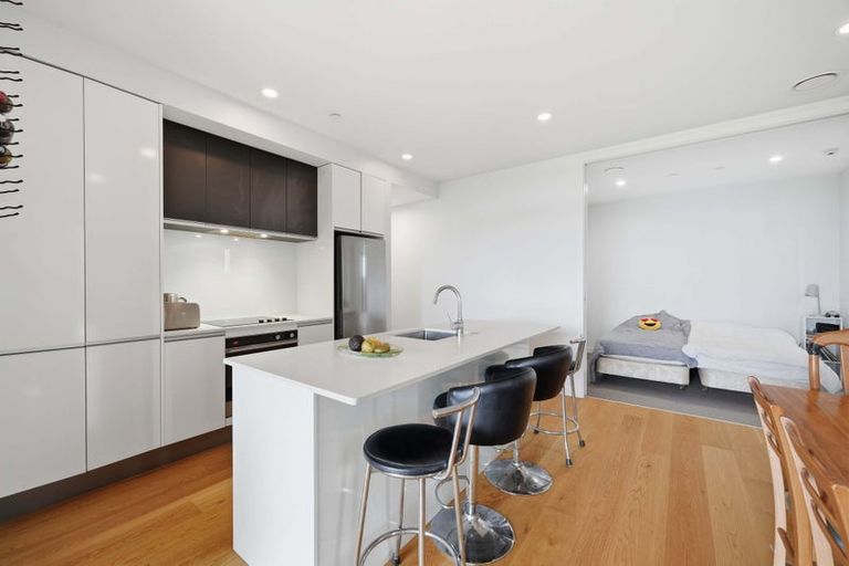 Photo of property in Frank Sargeson Apts, 104/74 Anzac Street, Takapuna, Auckland, 0622
