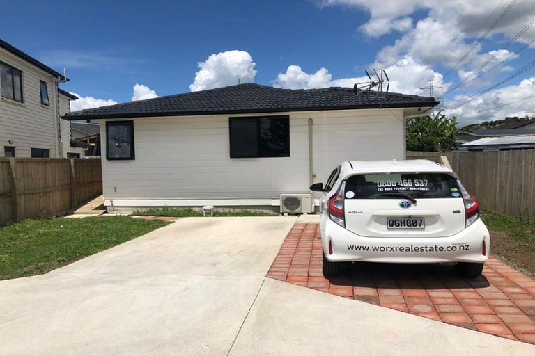 Photo of property in 14 Serrano Place, Clover Park, Auckland, 2023