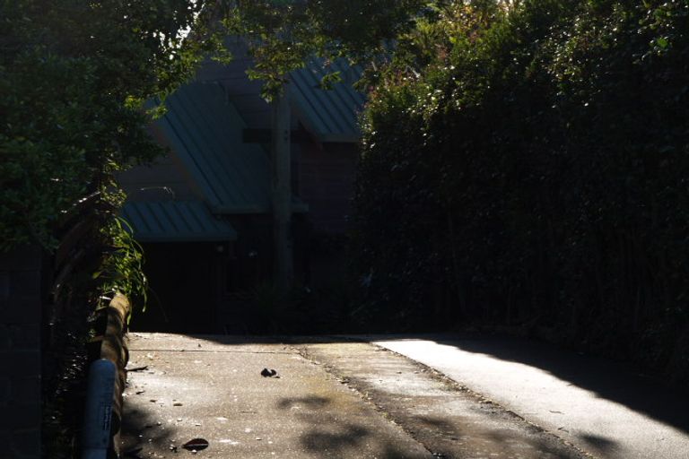 Photo of property in 8 Redcoat Place, Cockle Bay, Auckland, 2014