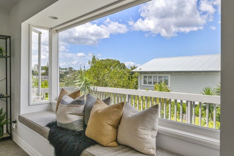 Photo of property in 68 Palmerston Road, Birkenhead, Auckland, 0626