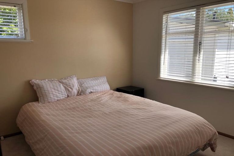 Photo of property in 1 Oriana Place, Highbury, Palmerston North, 4412