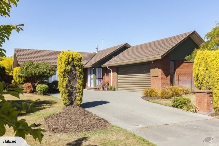 Photo of property in 27 Ben Nevis Drive, Broomfield, Christchurch, 8042