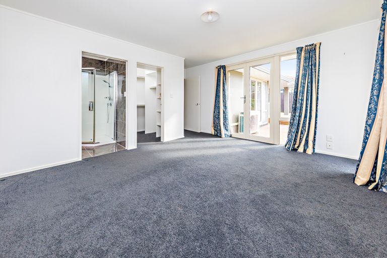 Photo of property in 36 Bellville Drive, Clendon Park, Auckland, 2103