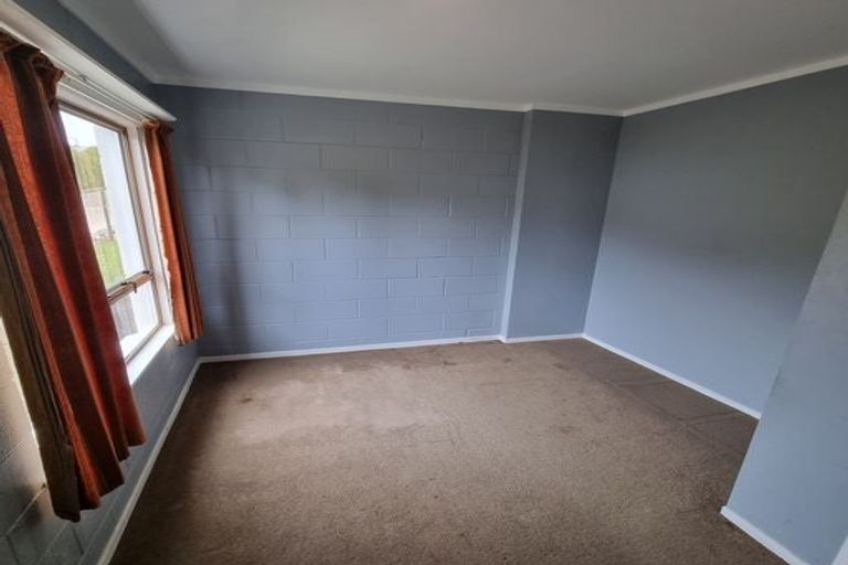 Photo of property in 30 Tomo Street, New Lynn, Auckland, 0600