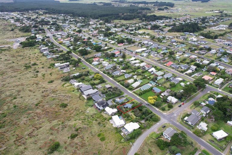 Photo of property in 71 Rua Avenue, Waitarere Beach, Levin, 5510