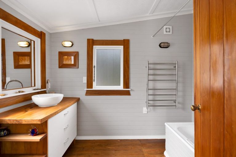 Photo of property in 63 King Street, Opunake, 4616