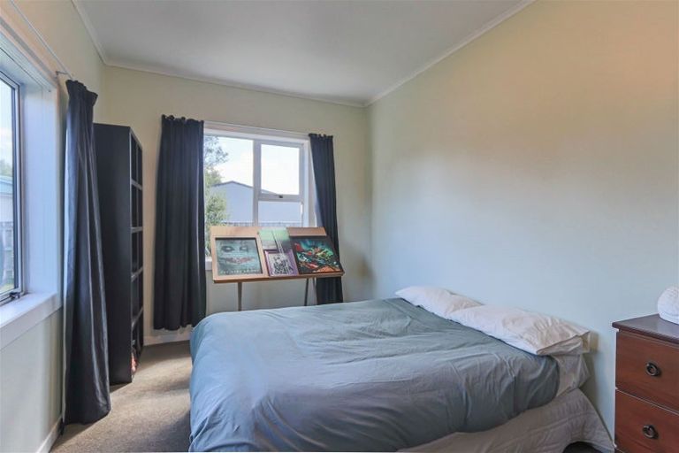 Photo of property in 30 Rewa Street, Inglewood, 4330