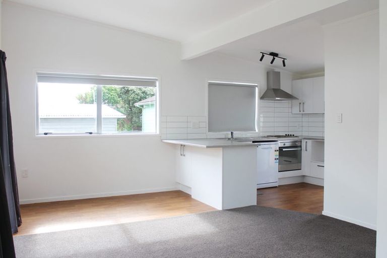 Photo of property in 337 Swanson Road, Ranui, Auckland, 0612