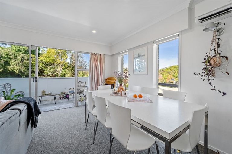 Photo of property in 2/110 Sartors Avenue, Browns Bay, Auckland, 0630