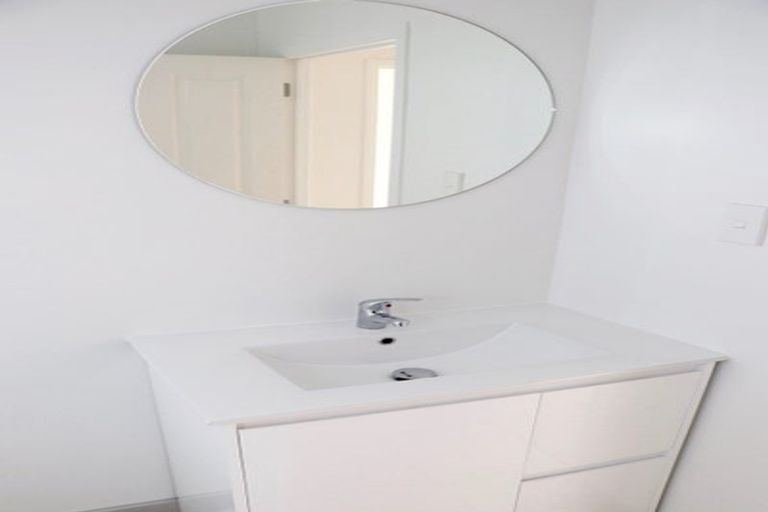 Photo of property in 103 Muir Avenue, Mangere Bridge, Auckland, 2022