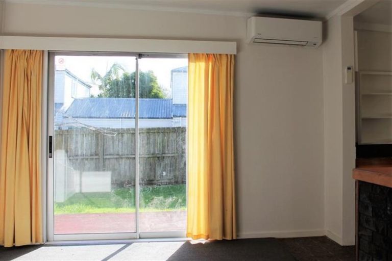 Photo of property in 3/9 Marr Road, Manurewa, Auckland, 2102