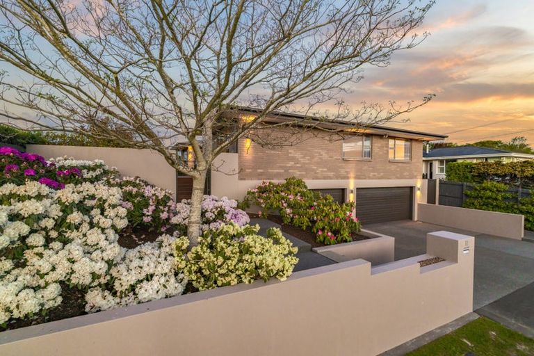 Photo of property in 12 Condell Avenue, Papanui, Christchurch, 8053