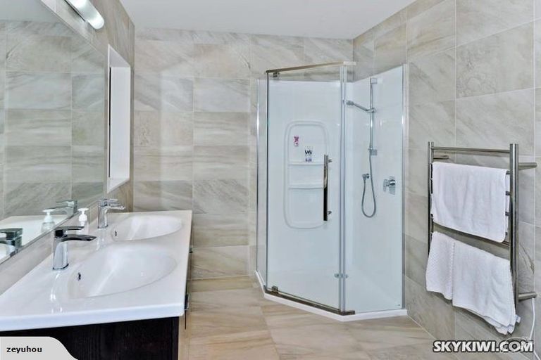 Photo of property in 113 Laurel Oak Drive, Schnapper Rock, Auckland, 0632