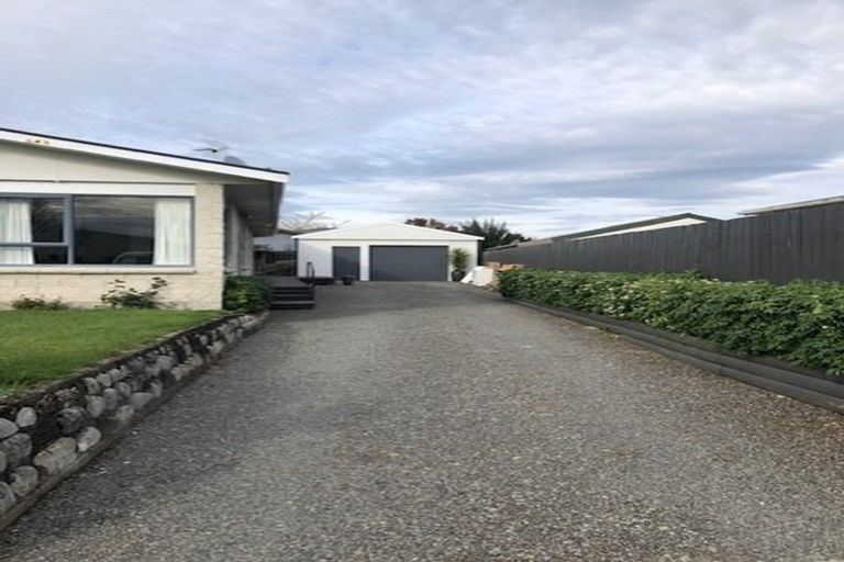 Photo of property in 123 Broadway, Carterton, 5713