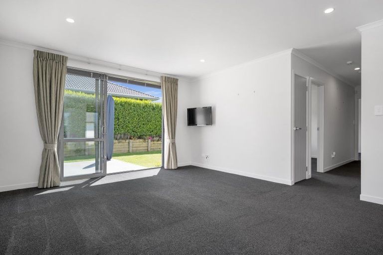 Photo of property in Waterview Estate, 91/4 Greystone Place, Omokoroa, 3114