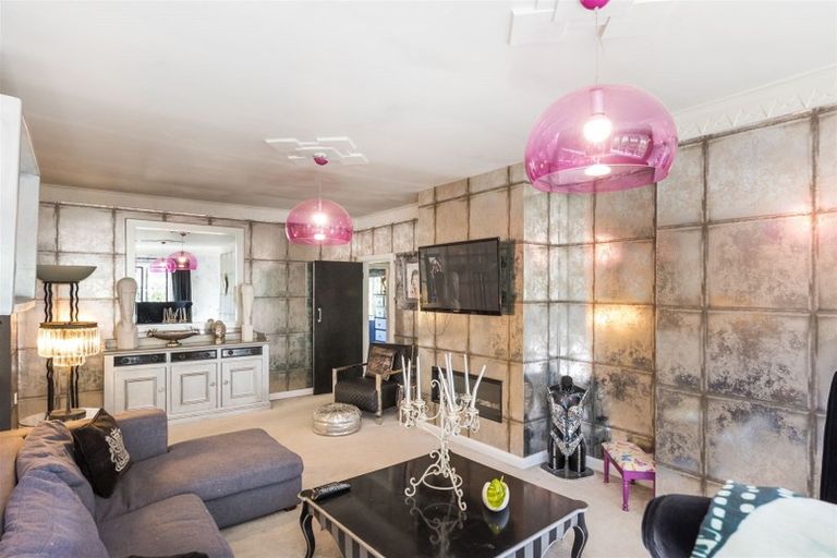 Photo of property in 15 Ake Ake Avenue, Hokowhitu, Palmerston North, 4410