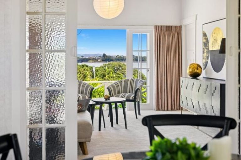 Photo of property in 3 Marine Terrace, Bayswater, Auckland, 0622