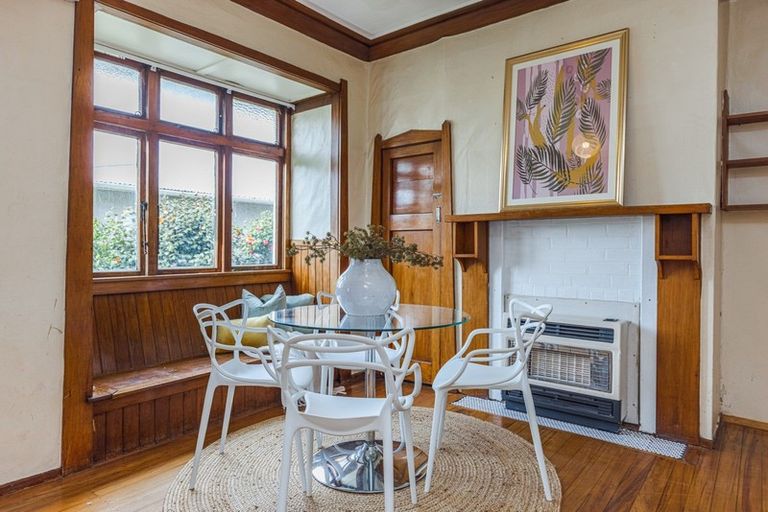 Photo of property in 2 Devon Road, Springvale, Whanganui, 4501