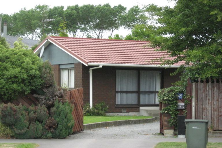 Photo of property in 17 Hersham Place, Bromley, Christchurch, 8062