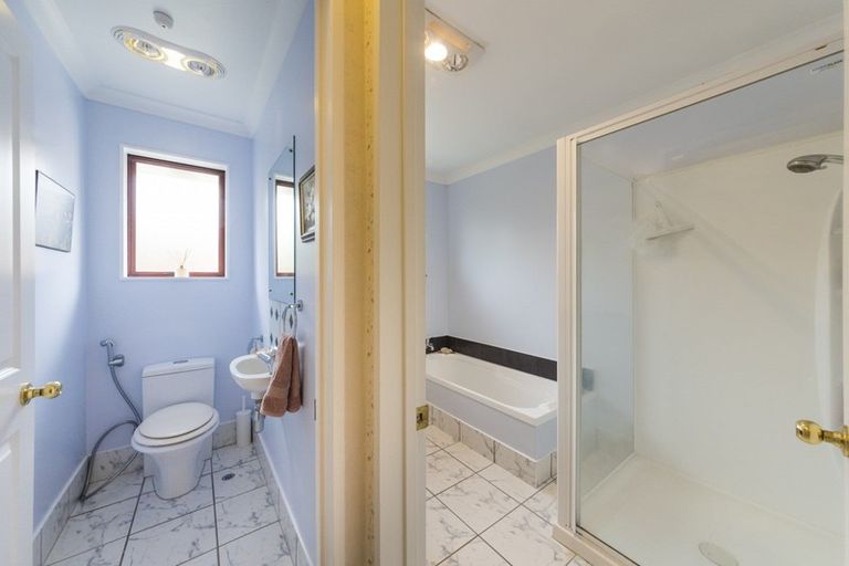 Photo of property in 10 Branigan Parade, Kelvin Grove, Palmerston North, 4414