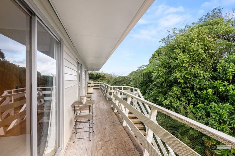 Photo of property in 3d Maungaraki Road, Korokoro, Lower Hutt, 5012