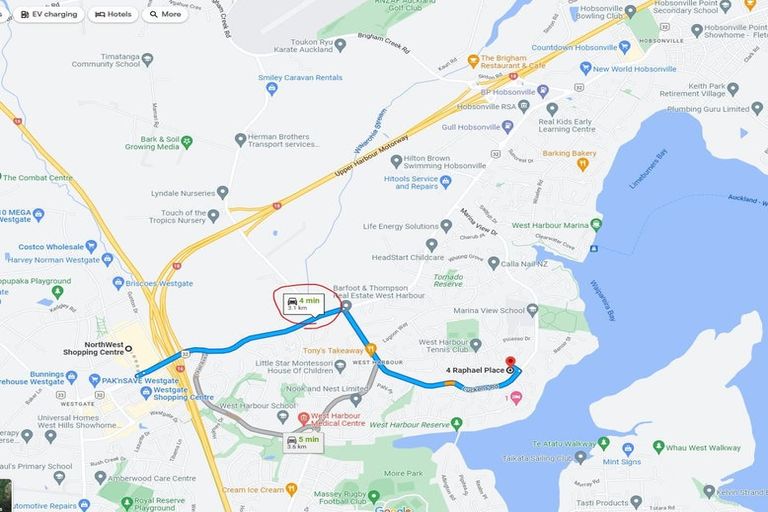 Photo of property in 4 Raphael Place, West Harbour, Auckland, 0618