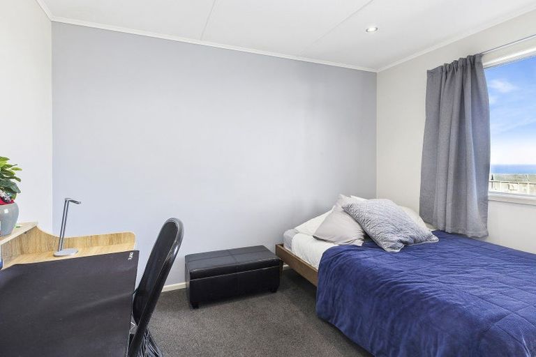 Photo of property in 16 Orchy Crescent, Southgate, Wellington, 6023