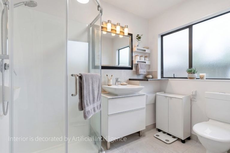 Photo of property in 2/16 Ultima Place, Clover Park, Auckland, 2019