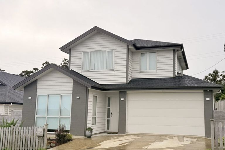 Photo of property in 25 Reserva Crescent, Kumeu, 0810