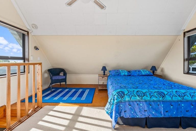 Photo of property in 31 Bream Bay Drive, Ruakaka, 0116