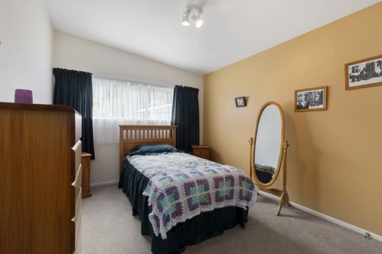 Photo of property in 111 Thomas Street, Stokes Valley, Lower Hutt, 5019