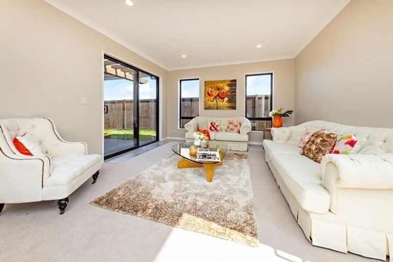 Photo of property in 37 Papareia Road, Karaka, Papakura, 2113