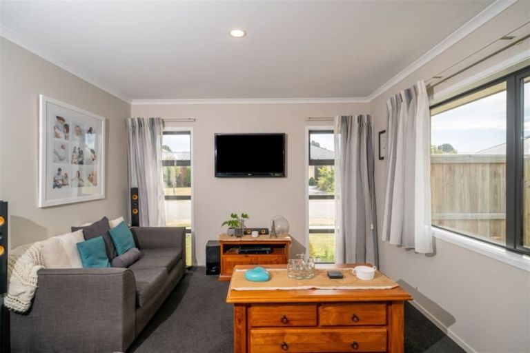 Photo of property in 31 Rossall Crescent, Rolleston, 7615