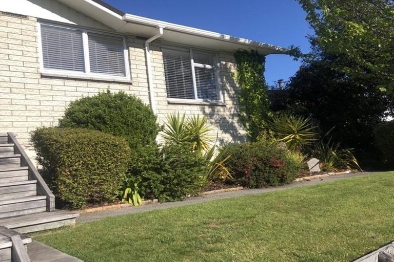 Photo of property in 3 Regents Grove, Richmond Heights, Taupo, 3330