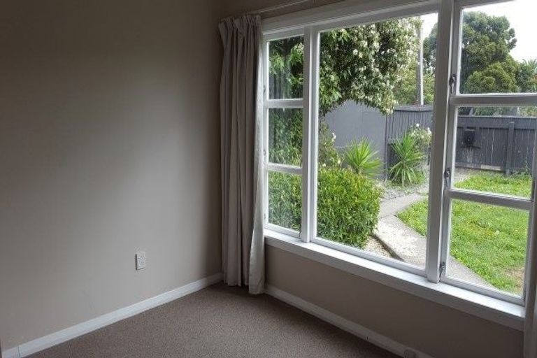 Photo of property in 158 Naenae Road, Naenae, Lower Hutt, 5011