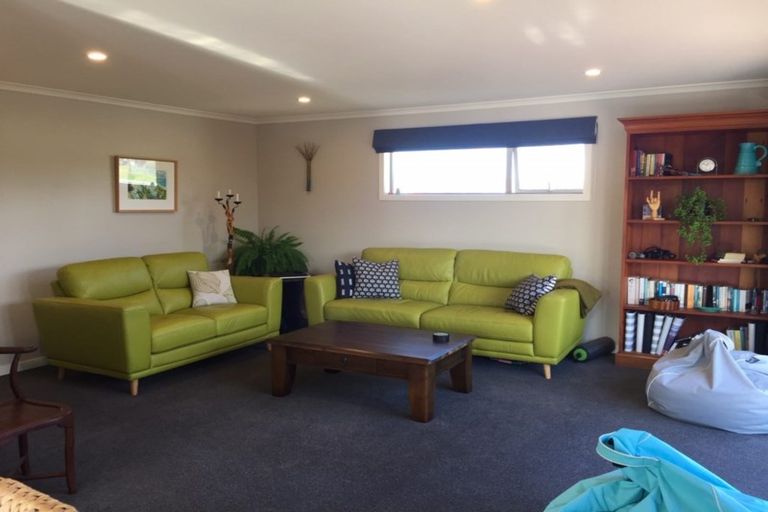 Photo of property in 9a Mcglashen Street, Motueka, 7120