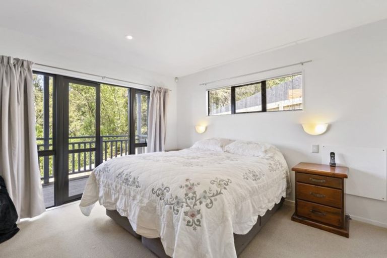 Photo of property in 278c Glamorgan Drive, Northcross, Auckland, 0630