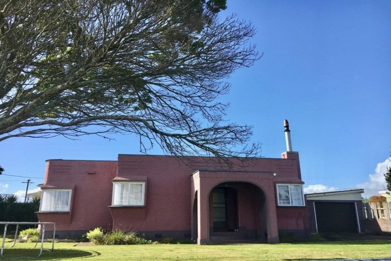 Photo of property in 72 Leslie Street, Waitara, 4320