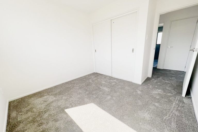 Photo of property in 41b Crestview Rise, Papakura, 2110