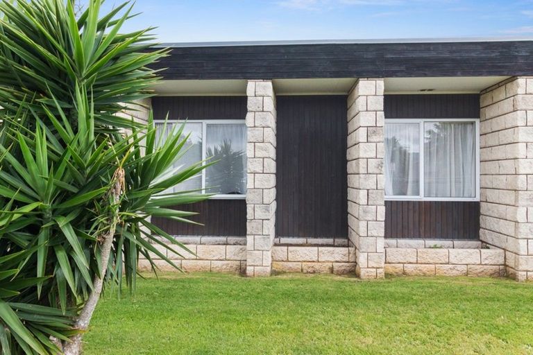 Photo of property in 2 Fencourt Crescent, Katikati, 3129