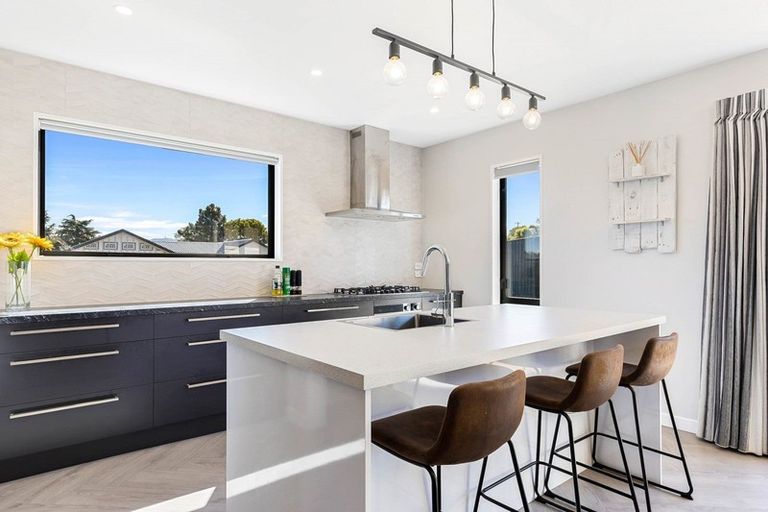 Photo of property in 24 Wineberry Avenue, Amberley, 7410