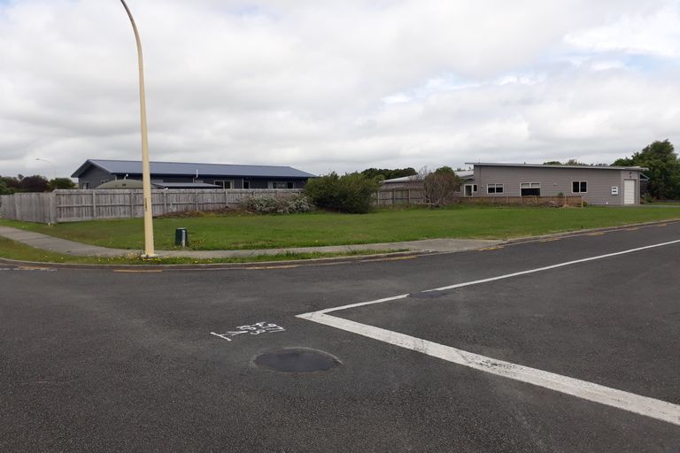 Photo of property in 20 Kedge Drive, Mangawhai, 0505