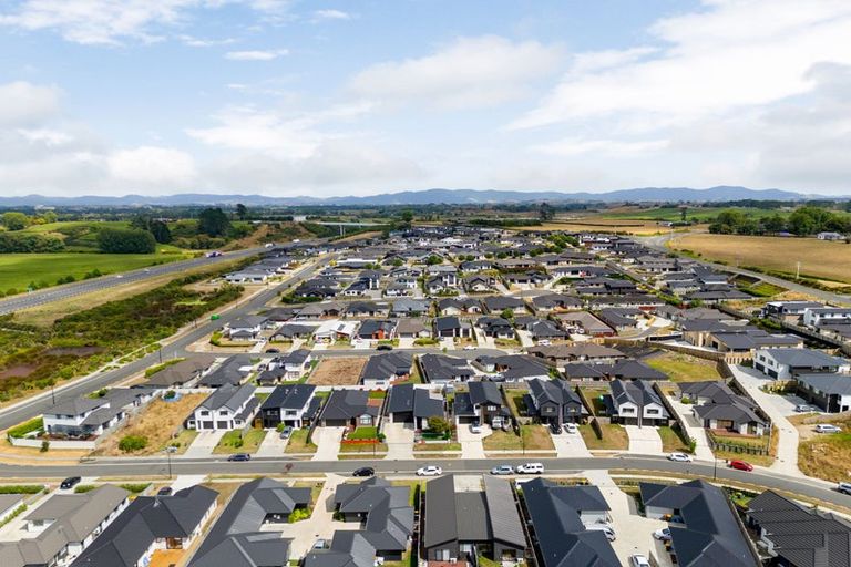 Photo of property in 11 Tokerau Drive, Rototuna North, Hamilton, 3210