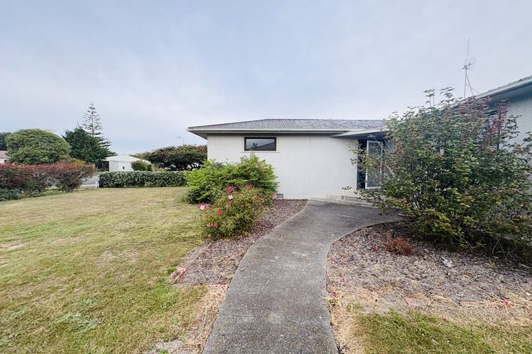 Photo of property in 32 Gloucester Street, Takaro, Palmerston North, 4412