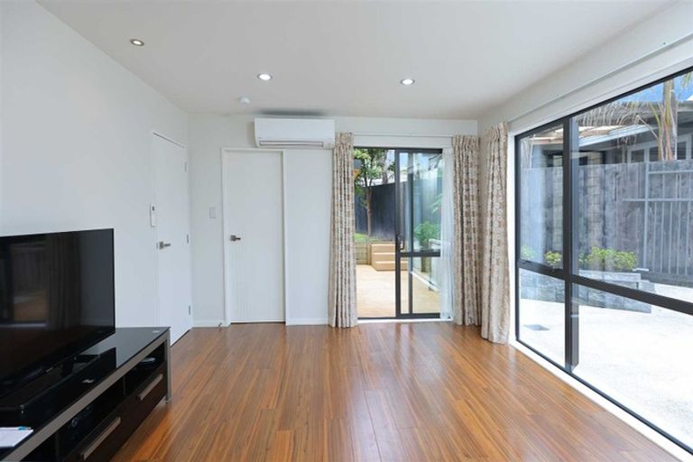 Photo of property in 48a Jillian Drive, Ranui, Auckland, 0612