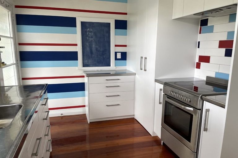 Photo of property in 73 Havill Street, Takaro, Palmerston North, 4410