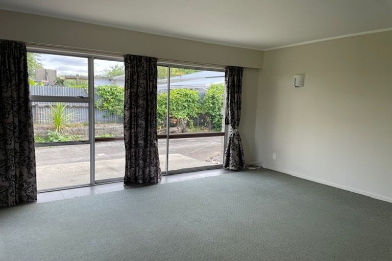 Photo of property in 2/25 Scott Road, Papakura, 2110