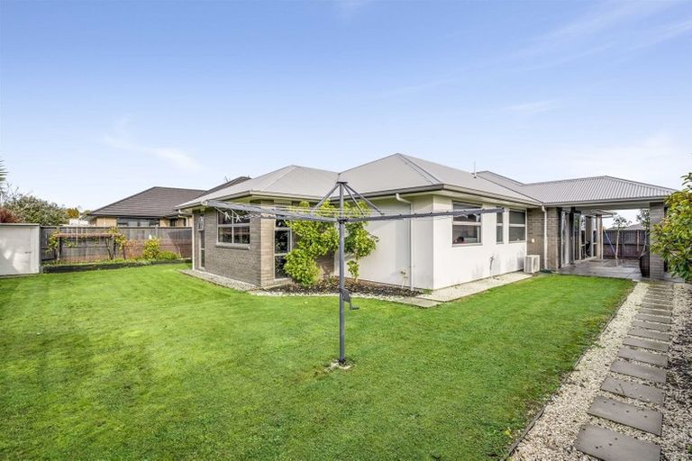 Photo of property in 13 Vantage Place, Flagstaff, Hamilton, 3210