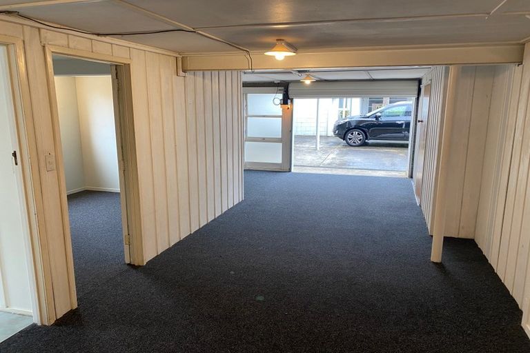 Photo of property in 35 Kitchener Road, Takapuna, Auckland, 0622