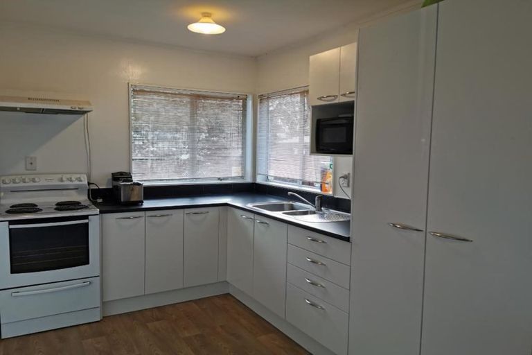 Photo of property in 73 Chichester Drive, Rosehill, Papakura, 2113